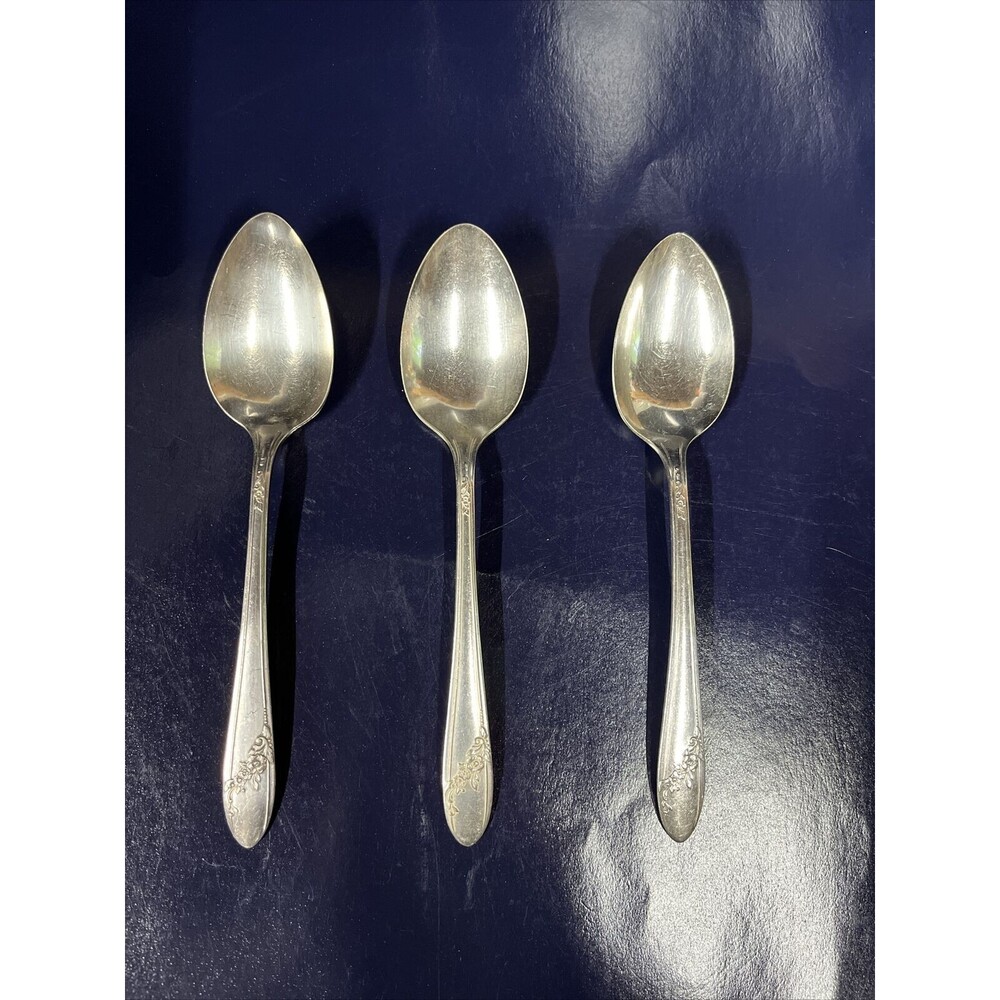 VTG Tudor Plate Oneida Community‎ Queen Bess II Plate Flatware Set of 3 SPOONS